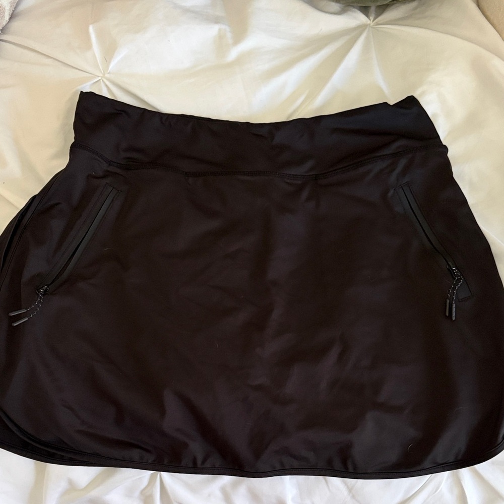 Black Athletic Skort with Zipper Pockets